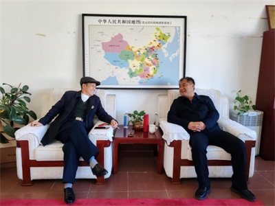 孔岩：以“三农”论述为引，拓富硒食叶草产业新途