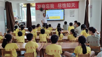 2025中医药文化服务月：从老字号到新标杆百年“土将军”的中医药文化传承公益之路