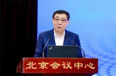 当代中医事业奠基人、国家级非遗中医药学大师——郁晶(郁旺达)董事长