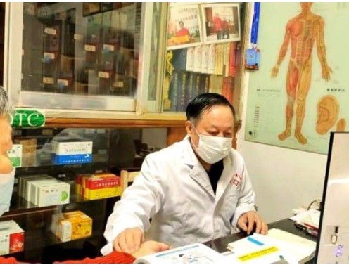 2026全国两会特别报道国粹承初心 中医献两会 著名中医——钱国锋