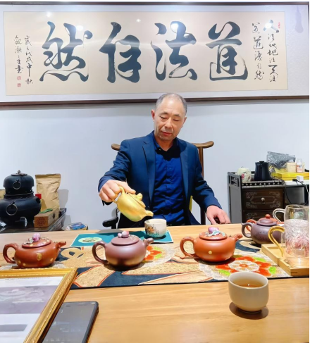 毕乾澄：四十余载易海耕耘 阴阳五行智慧照亮健康人生