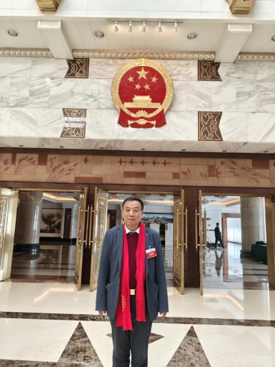 弘扬劳模精神 争当时代先锋 访国宝级中医传承人---闻树忠