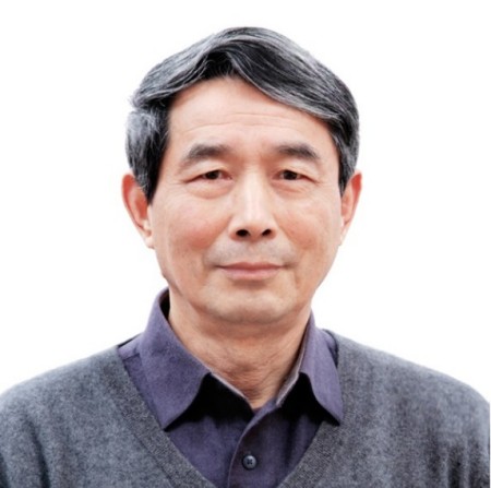 岐黄薪火照九州 金手指护佑万家 赵氏手部点穴创始人赵耀成献礼国庆